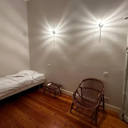 B011-appartement Familial - Proche De La *