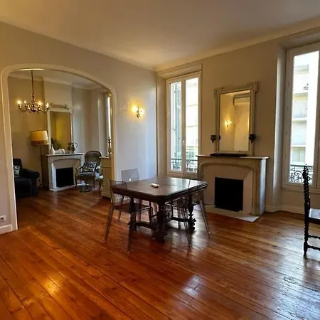 B011-appartement Familial - Proche De La דירה *