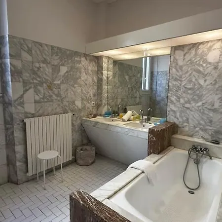 B011-appartement Familial - Proche De La קאן