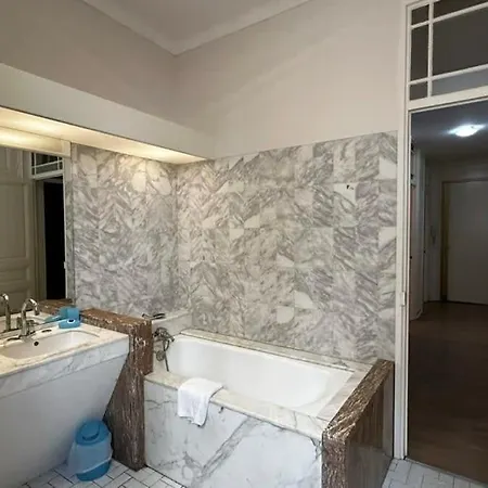 B011-appartement Familial - Proche De La דירה *